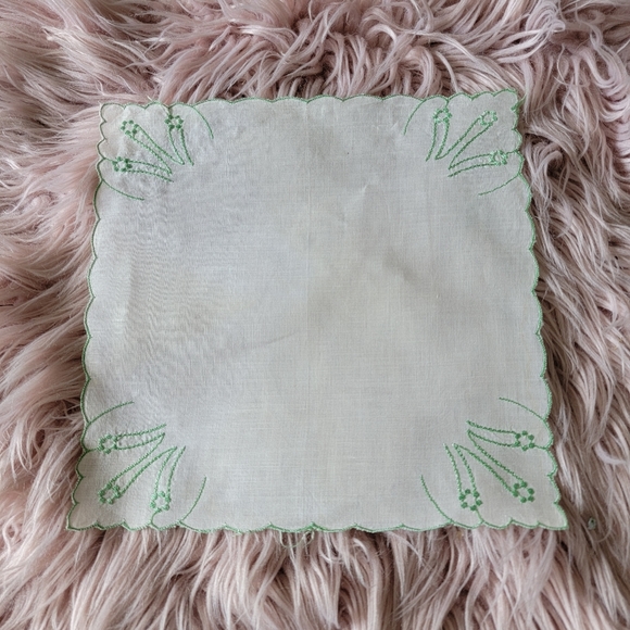 Lot of 5 Vintage Handkerchiefs - Picture 7 of 13